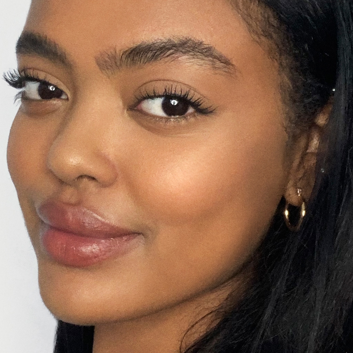 LIQUID TOUCH BRIGHTENING CONCEALER (CORRECTOR)